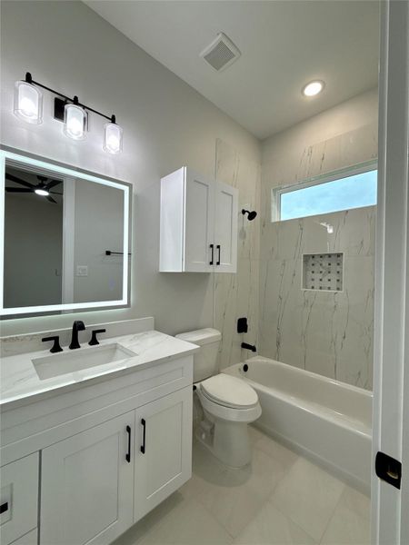 Furnished interior view inside a new home in , Angleton (Image 5).