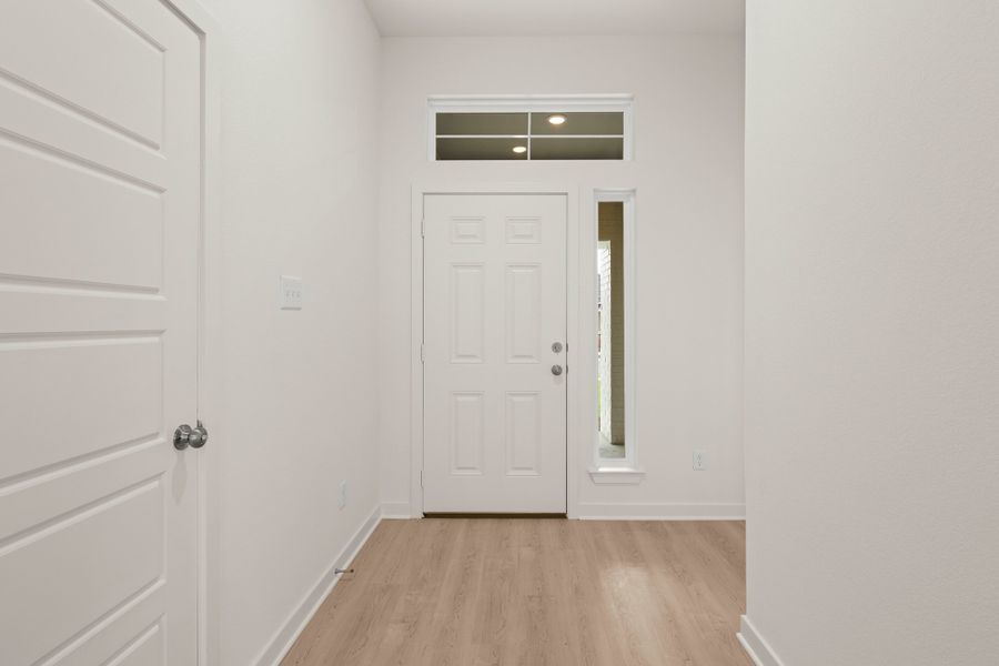 Spacious, unfurnished interior of a new home in Adaline Crossing, McGregor (Image 9).