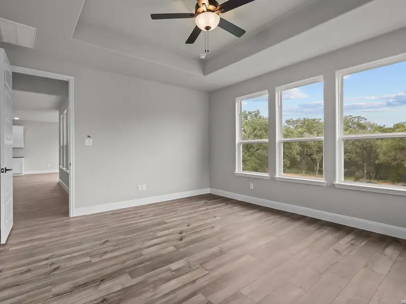 Spacious, unfurnished interior of a new home in Potranco Oaks, Castroville (Image 42). Spacious, unfurnished interior of a new home in Potranco Oaks, Castroville (Image 42).
