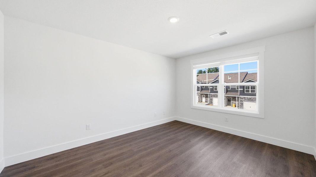 Spacious, unfurnished interior of a new home in The Arbor Townhomes, Kingsport (Image 16).