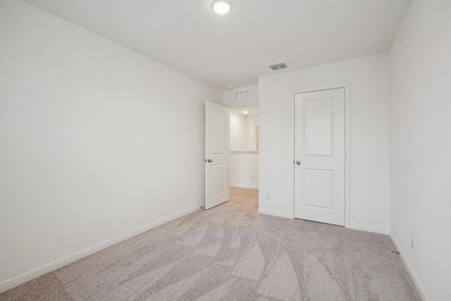 Representative unfurnished interior of a home built from the Barnard by Starlight Homes in The Wilder, Adkins (Image 18).