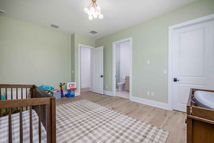 Spacious, unfurnished interior of a new home in , Port St. Lucie (Image 23).