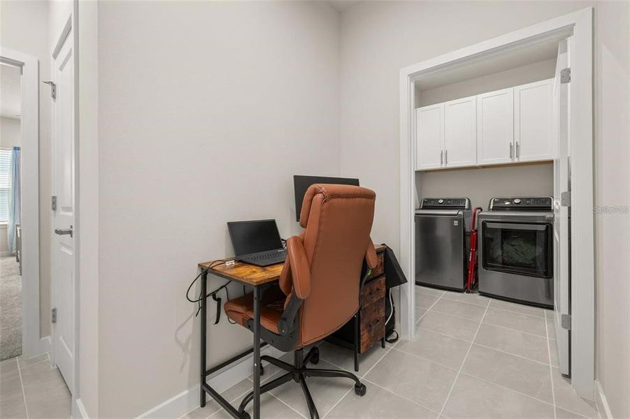 Furnished interior view inside a new home in , Clermont (Image 16).