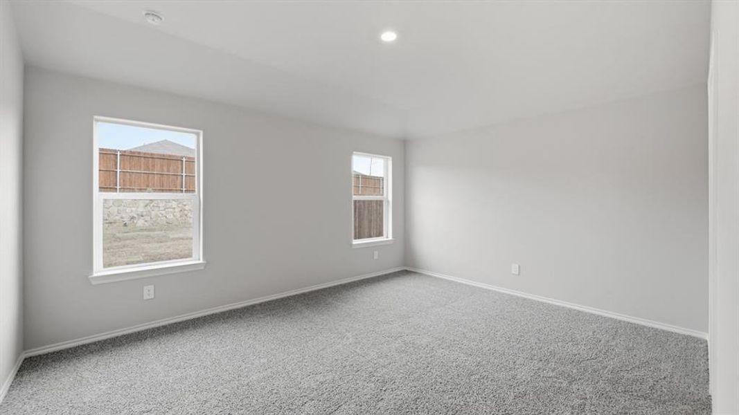 Spacious, unfurnished interior of a new home in Legado, Cleburne (Image 25).