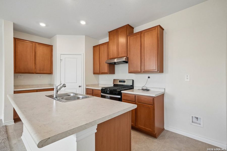 Furnished interior view inside a new home in Punta Verde, Converse (Image 8).