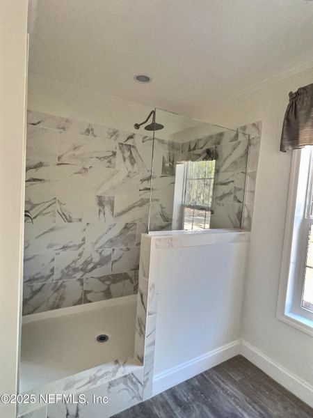 Furnished interior view inside a new home in , Palatka (Image 11).