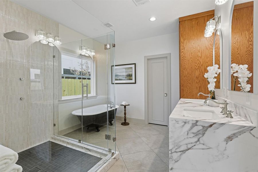 Furnished interior view inside a new home in , Houston (Image 30). Furnished interior view inside a new home in , Houston (Image 30).