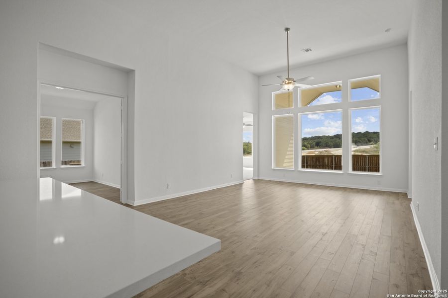 Spacious, unfurnished interior of a new home in Homestead, Schertz (Image 34).