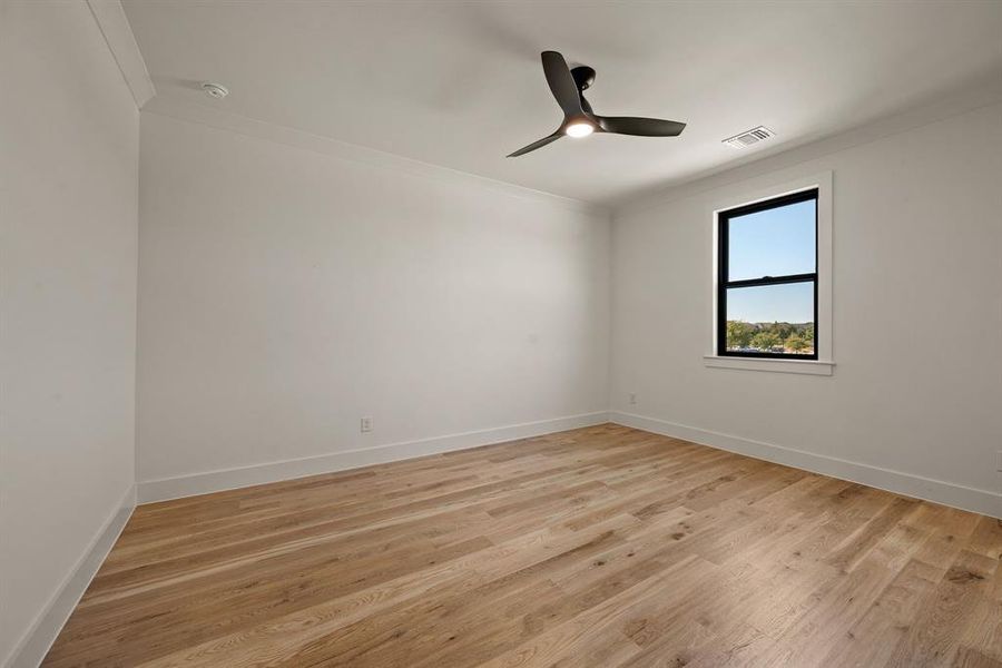 Spacious, unfurnished interior of a new home in Montclair, Prosper (Image 27). Spacious, unfurnished interior of a new home in Montclair, Prosper (Image 27).