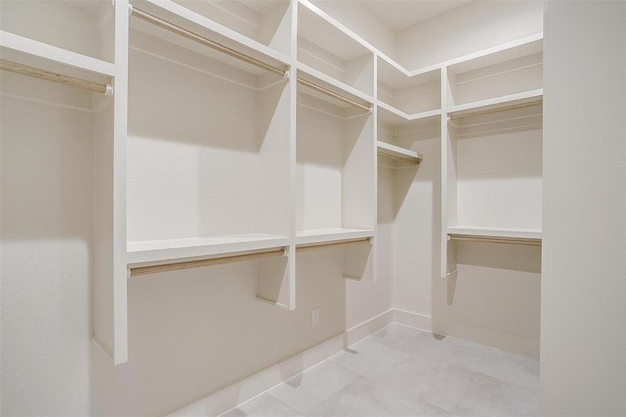 Furnished interior view inside a new home in , Lipan (Image 13).