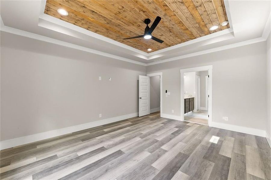 Spacious, unfurnished interior of a new home in , Gainesville (Image 28).