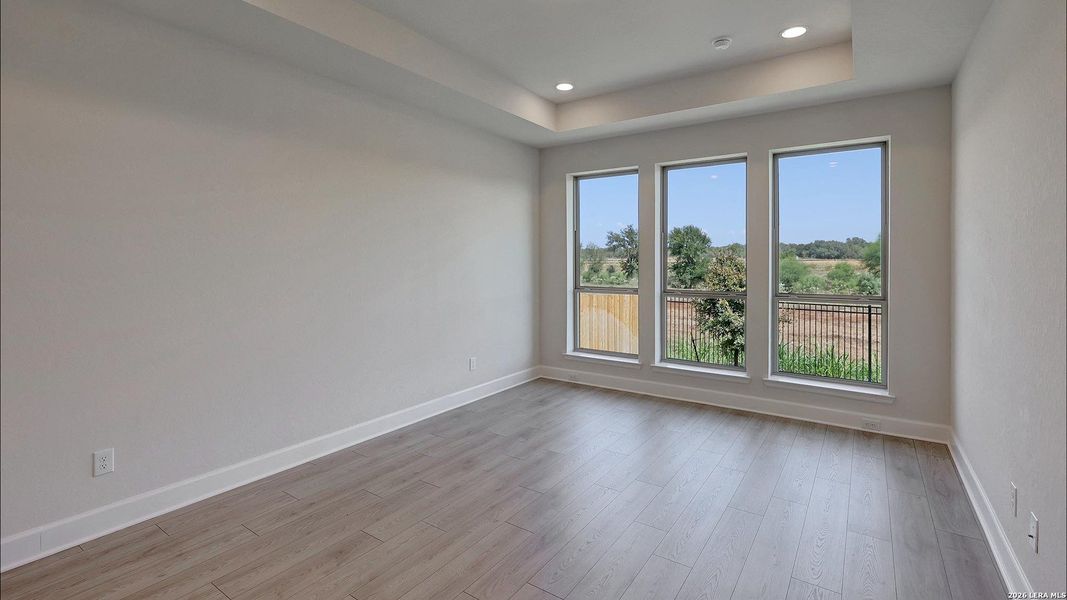 Spacious, unfurnished interior of a new home in Alsatian Oaks, Castroville (Image 16).