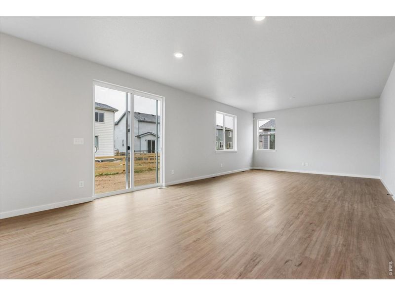 Spacious, unfurnished interior of a new home in Prairie Song, Windsor (Image 23).