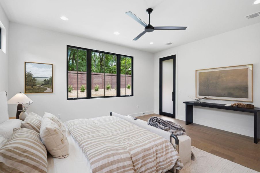 Furnished interior view inside a new home in , Austin (Image 26). Furnished interior view inside a new home in , Austin (Image 26).
