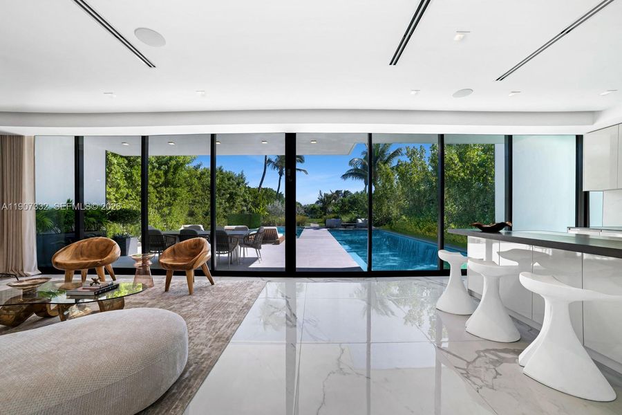 Community amenities in , Miami Beach (Image 65). Community amenities in , Miami Beach (Image 65).