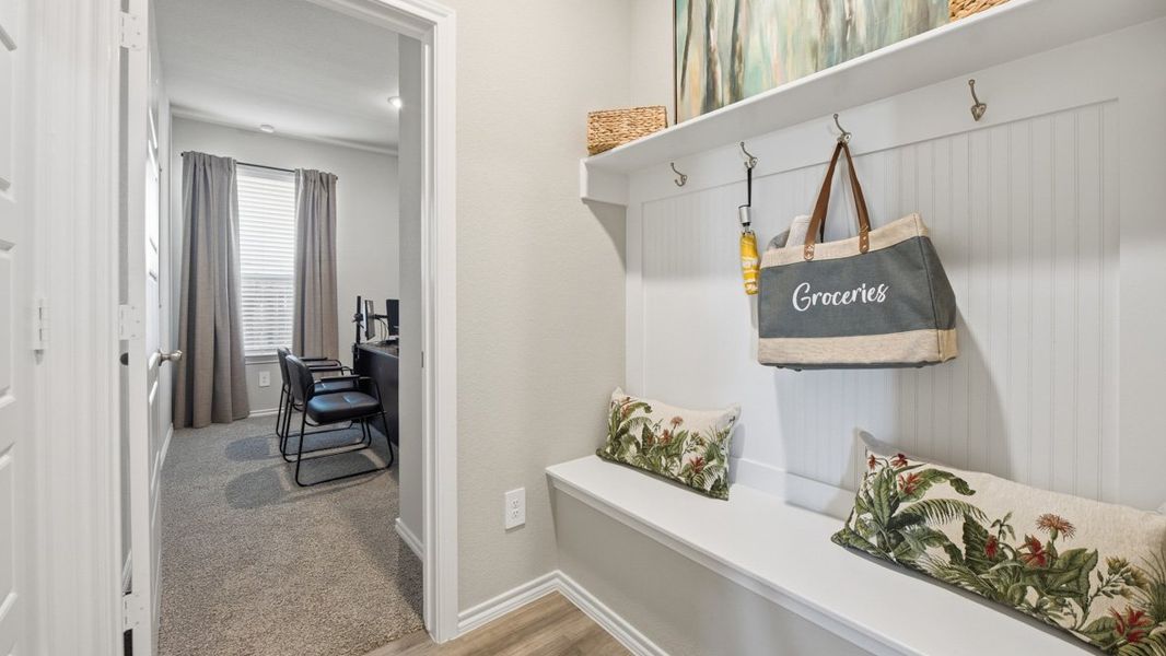 Furnished interior view inside a new home in Trails of Elizabeth Creek, Fort Worth (Image 29).