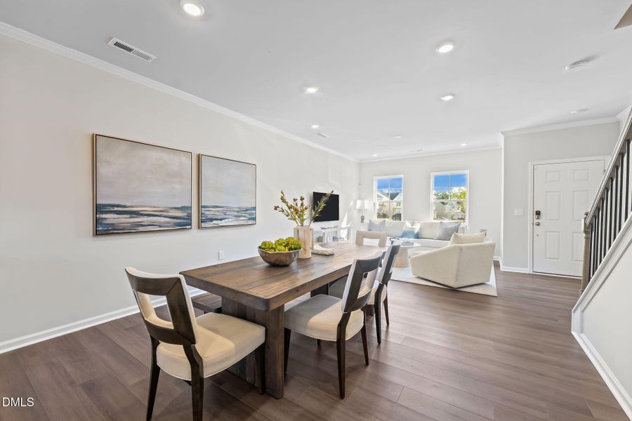 737 Painted Daisy Way