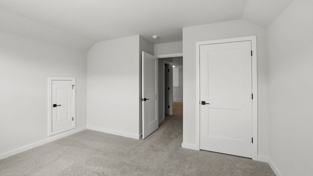 Spacious, unfurnished interior of a new home in Adams Glen, Greenville (Image 34).