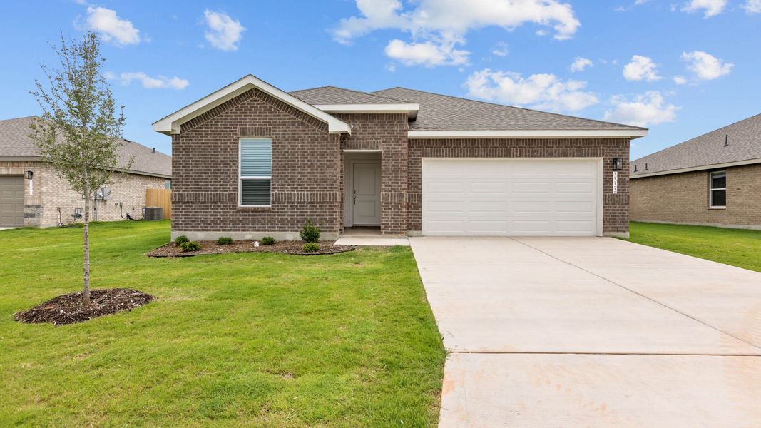 Representative exterior photo of a completed home built from the LAKE FORT by D.R. Horton in Heritage Parks, Abilene, TX (Image 1).