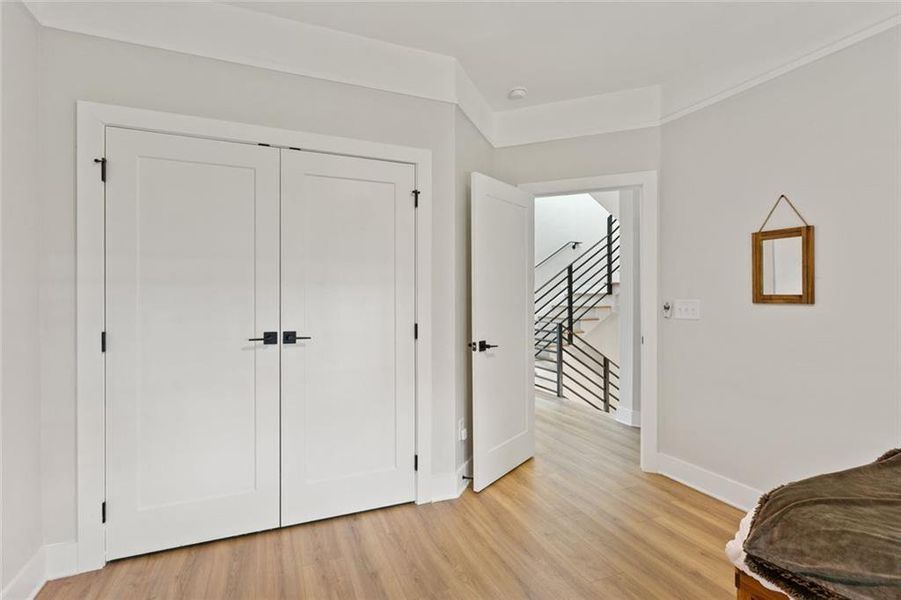 Spacious, unfurnished interior of a new home in , Atlanta (Image 25).