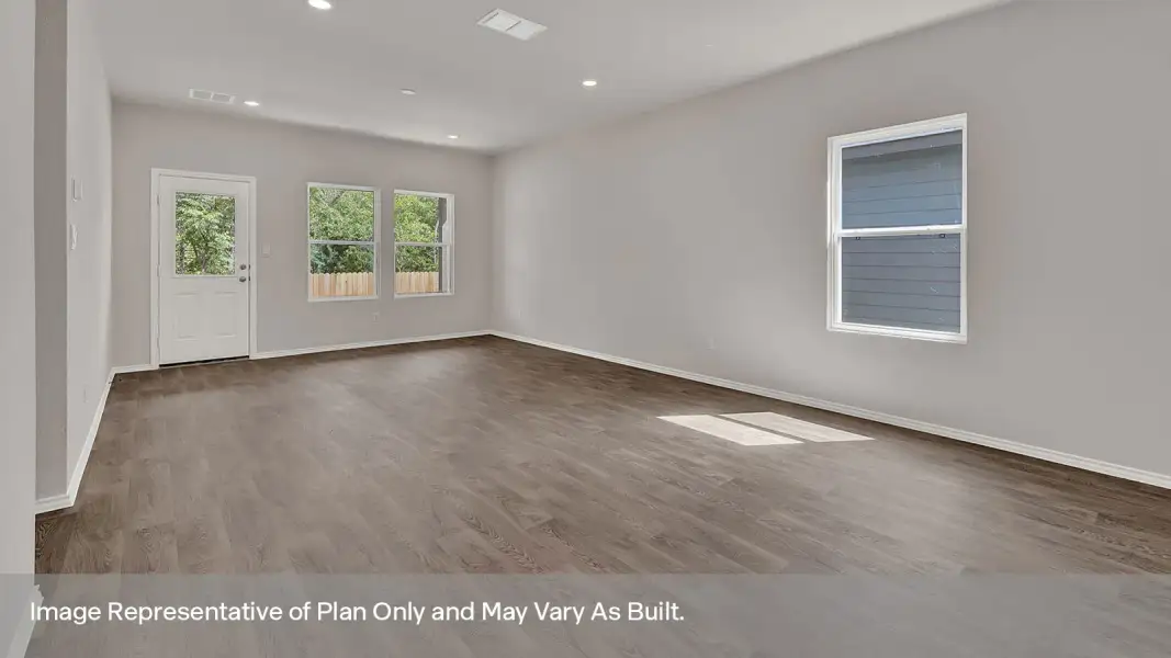 Spacious, unfurnished interior of a new home in Bollinger, Maxwell (Image 11).