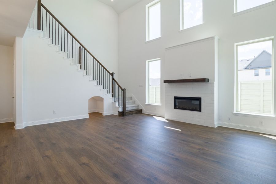Spacious, unfurnished interior of a new home in Treeline, Justin (Image 15). Spacious, unfurnished interior of a new home in Treeline, Justin (Image 15).