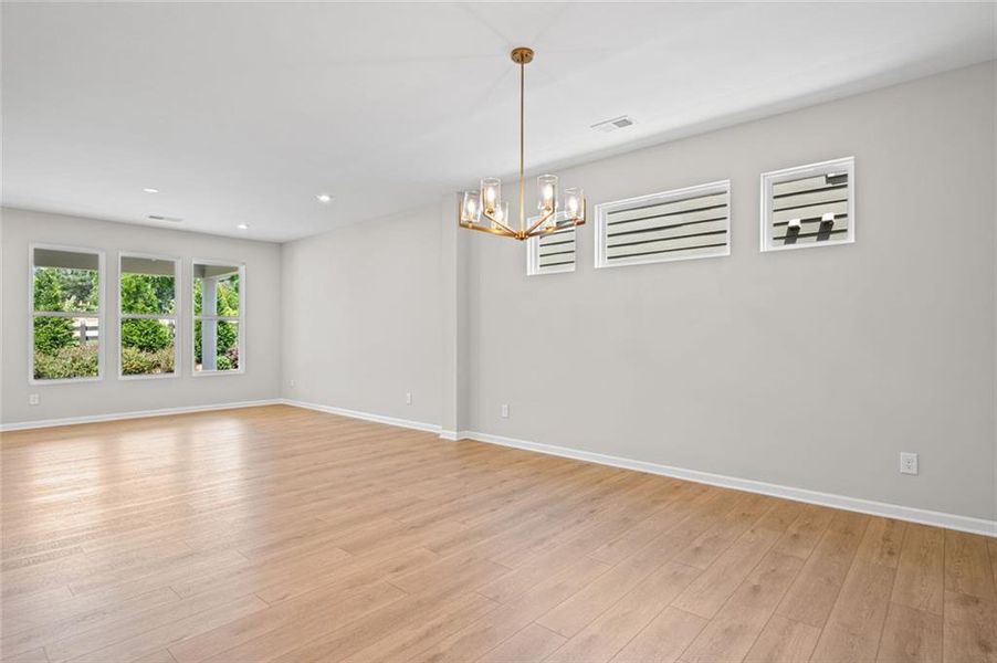 Spacious, unfurnished interior of a new home in Laurel Farms, Dallas (Image 23). Spacious, unfurnished interior of a new home in Laurel Farms, Dallas (Image 23).