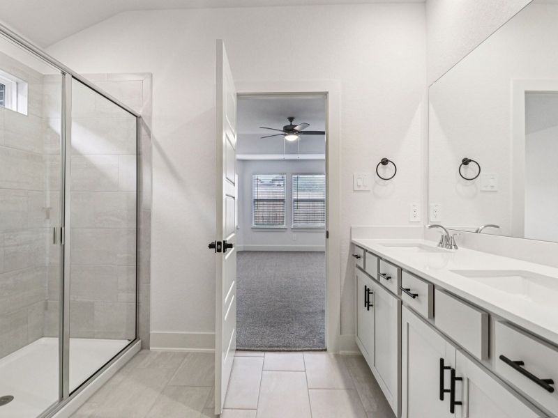 Furnished interior view inside a new home in Sagebrooke - Classic Series, San Antonio (Image 10).