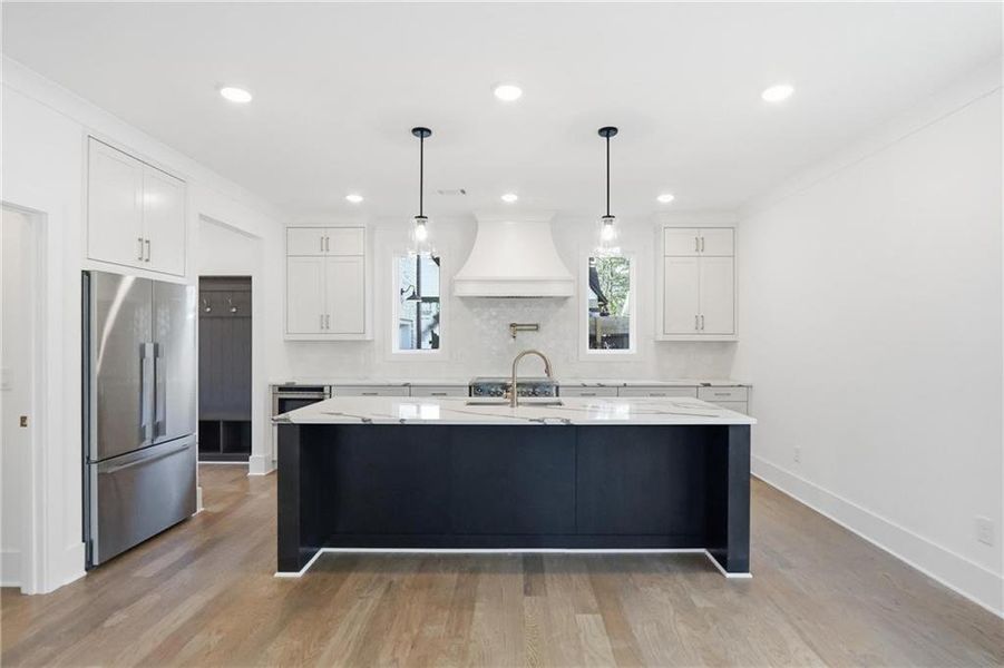 Furnished interior view inside a new home in , Roswell (Image 8).