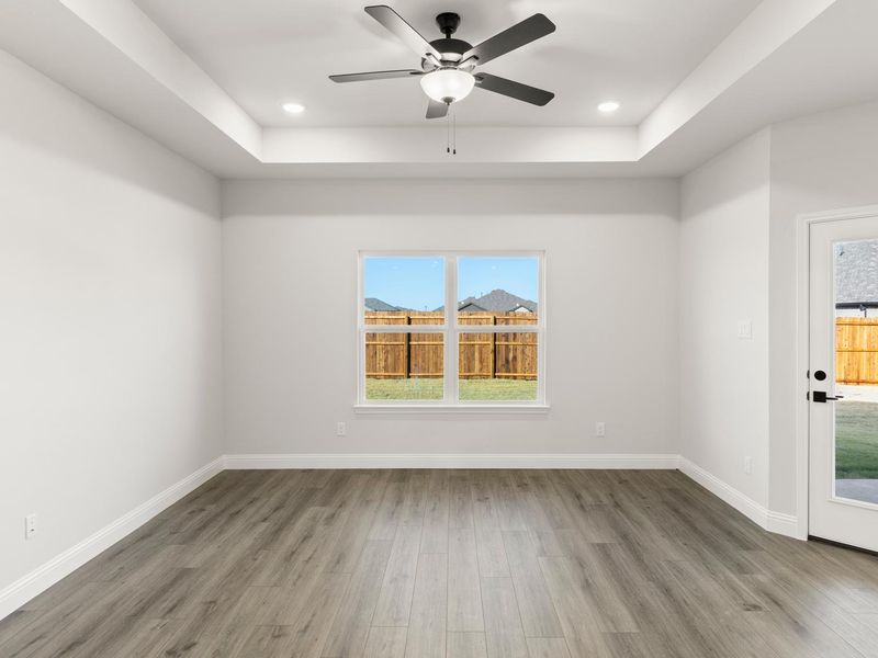 Spacious, unfurnished interior of a new home in Waverly Estates, Nevada (Image 22).