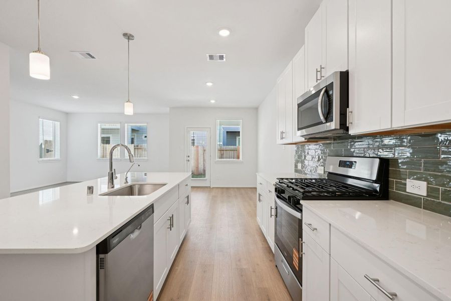 Furnished interior view inside a new home in Kemah Crossing - City Series, Kemah (Image 8).