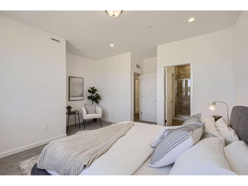 Furnished interior view inside a new home in , Longmont (Image 12).