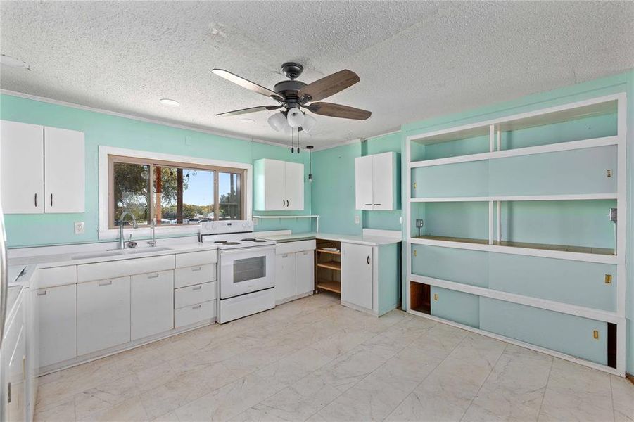 Furnished interior view inside a new home in , Brownwood (Image 6).