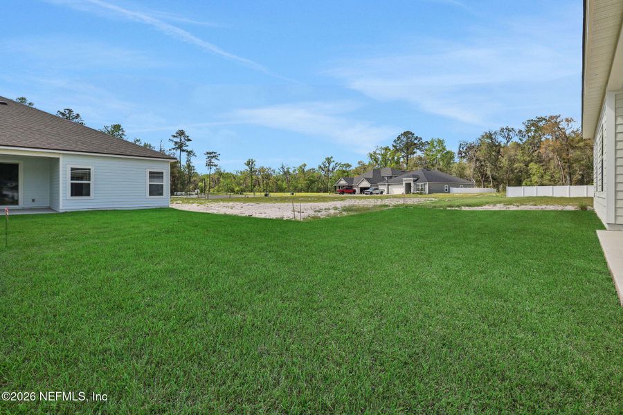 Exterior details and patio area of a home in Jennings Farm, Middleburg (Image 28).