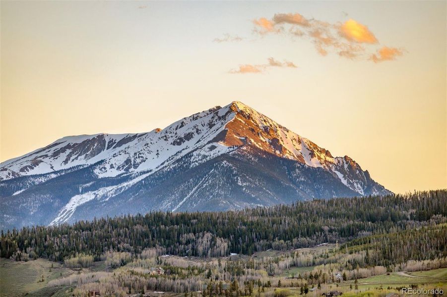 Image 48 of a home in .