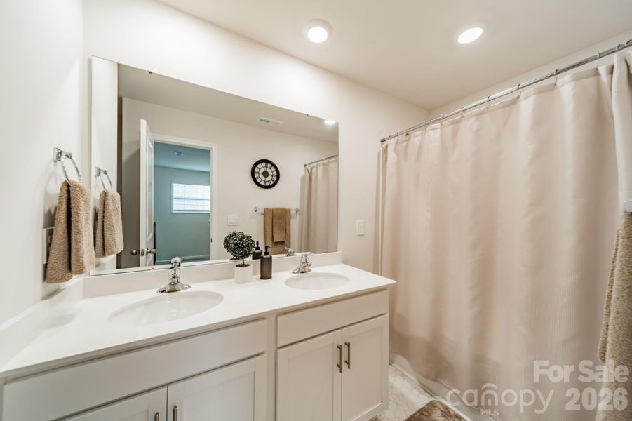 Hall Bath with dual sinks Hall Bath with dual sinks