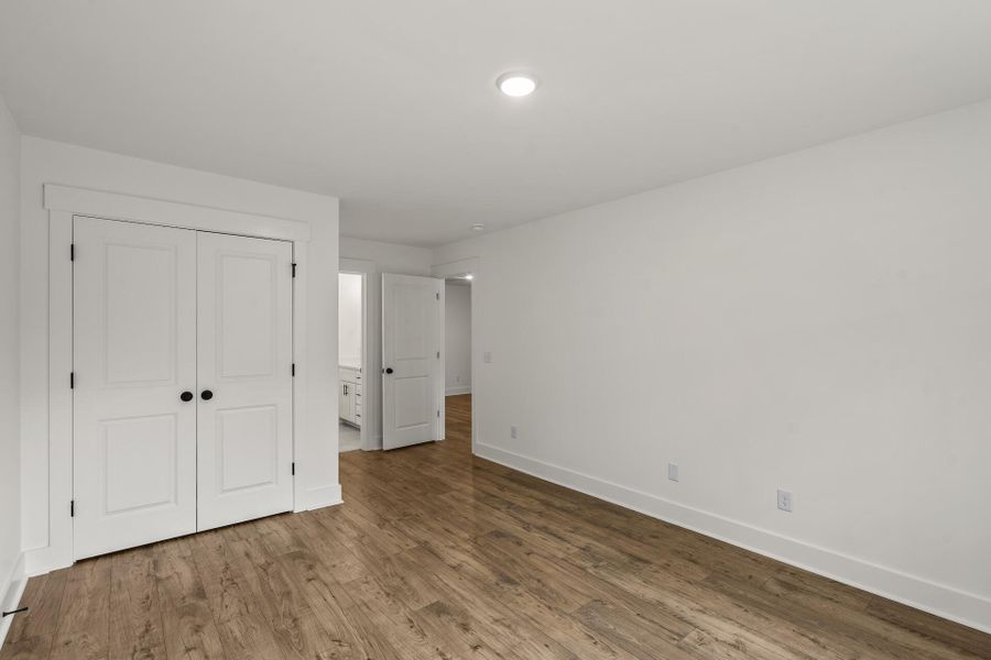 Spacious, unfurnished interior of a new home in , Mount Pleasant (Image 31).