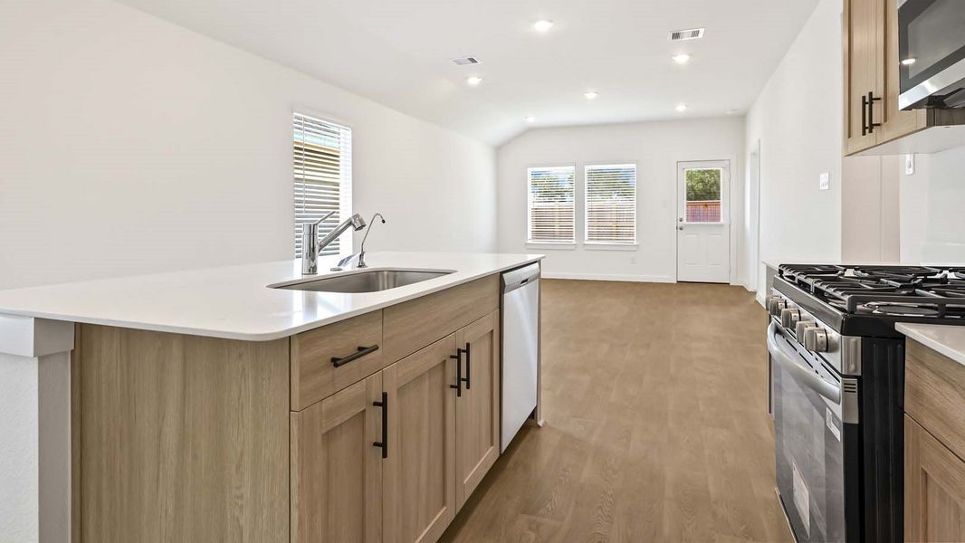 Furnished interior view inside a new home in Holly Ridge, Rosenberg (Image 8).