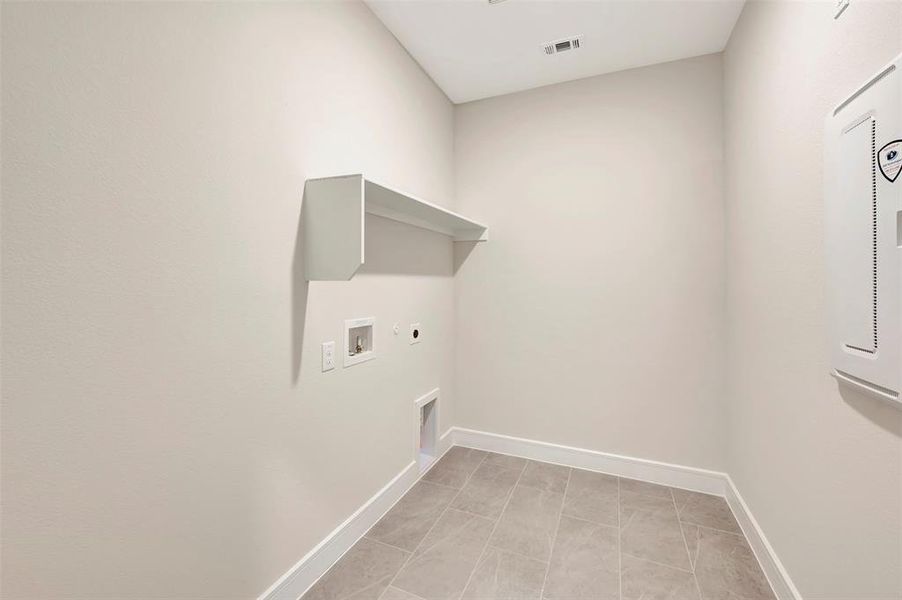 Spacious, unfurnished interior of a new home in Elevon, Lavon (Image 18).