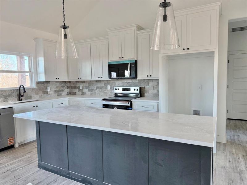 Furnished interior view inside a new home in , Weatherford (Image 7).