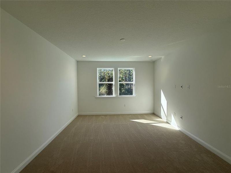 Spacious, unfurnished interior of a new home in , Palm Coast (Image 12).