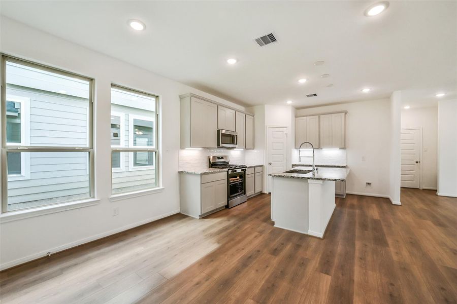 Furnished interior view inside a new home in Anderson Lake, Houston (Image 5).
