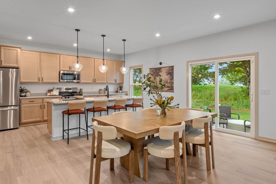 Representative furnished interior of a home built from the Fairfax by Fischer Homes in Bridle Run, Louisville (Image 9).