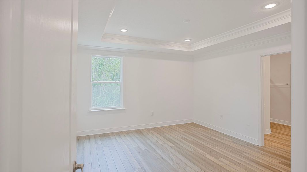 Spacious, unfurnished interior of a new home in Heritage Station, Punta Gorda (Image 14).