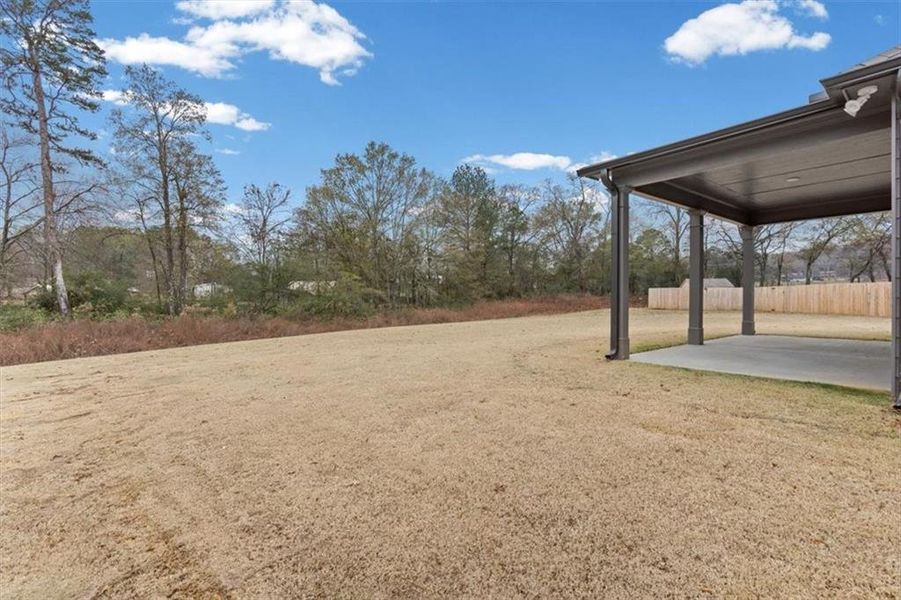 Exterior details and patio area of a home in Laurel Park, Cartersville (Image 29).