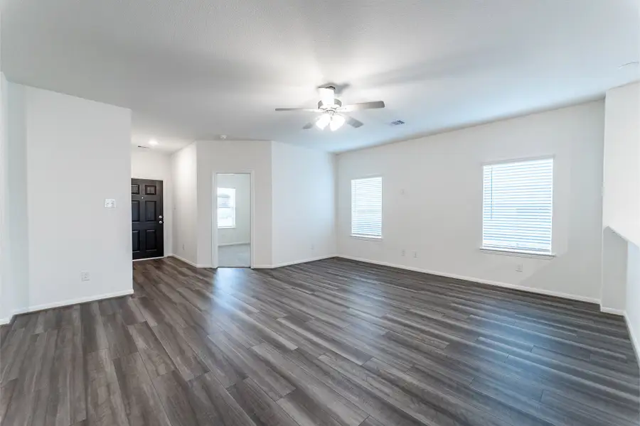 Spacious, unfurnished interior of a new home in Windrose Green, Angleton (Image 13).