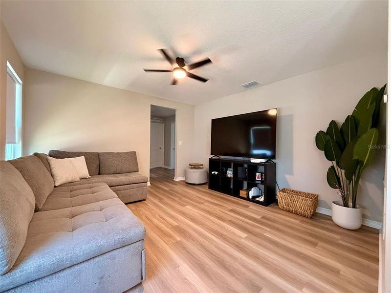 Furnished interior view inside a new home in , Winter Garden (Image 24).