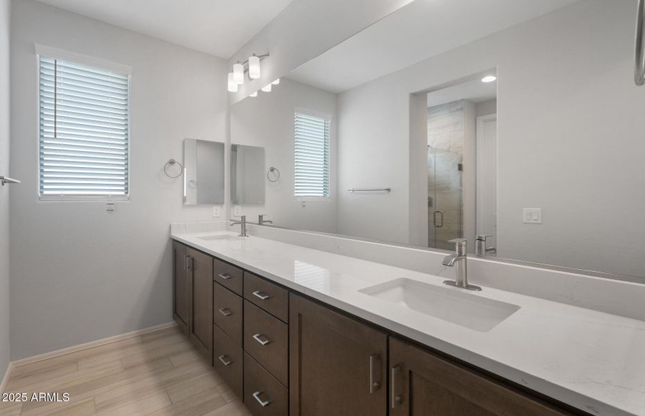 Owner's Bathroom Owner's Bathroom