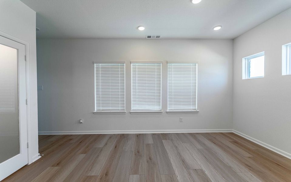Spacious, unfurnished interior of a new home in Solterra, Mesquite (Image 22). Spacious, unfurnished interior of a new home in Solterra, Mesquite (Image 22).