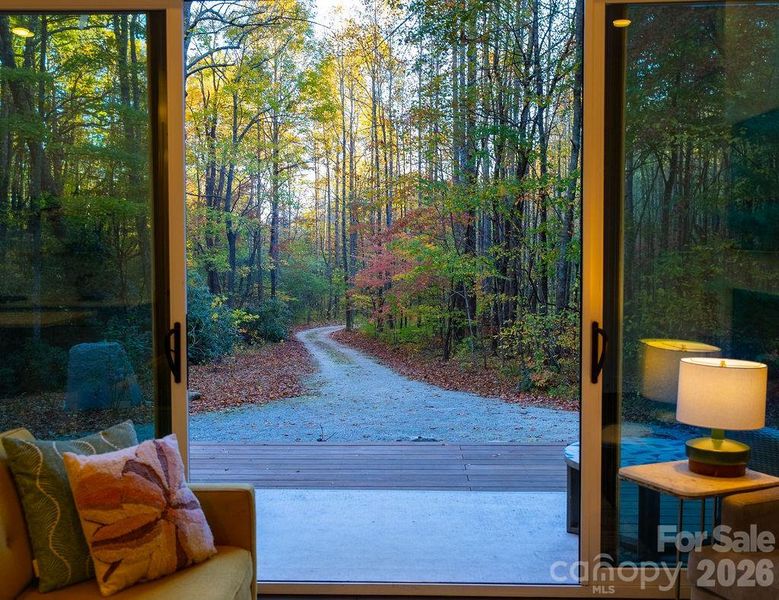 Sliding doors bring the outside in